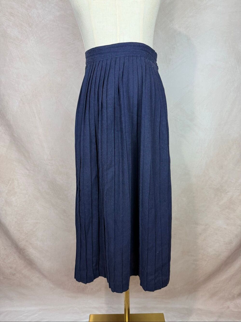 Vintage Early 1950s Dale Brown Pleated Skirt 30” Waist Navy Blue READ